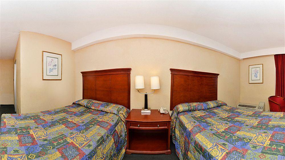 Travel Inn Πίτερσμπεργκ Εξωτερικό φωτογραφία