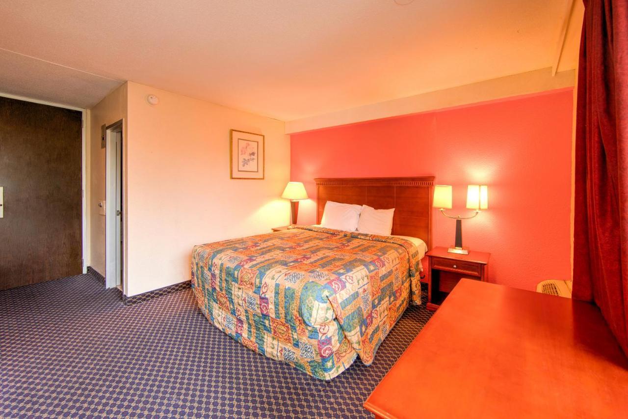Travel Inn Πίτερσμπεργκ Εξωτερικό φωτογραφία